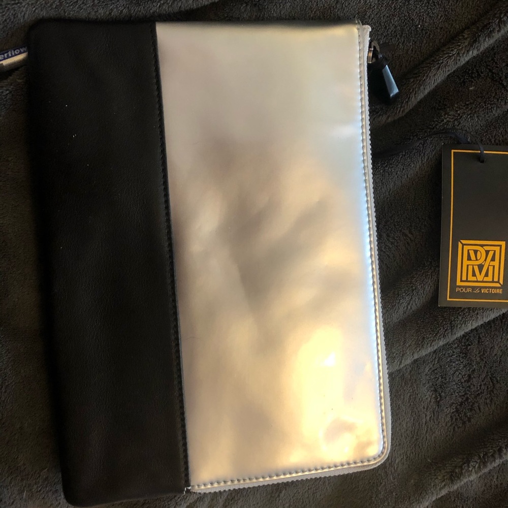 Clutch or pouch Pour La Victoire